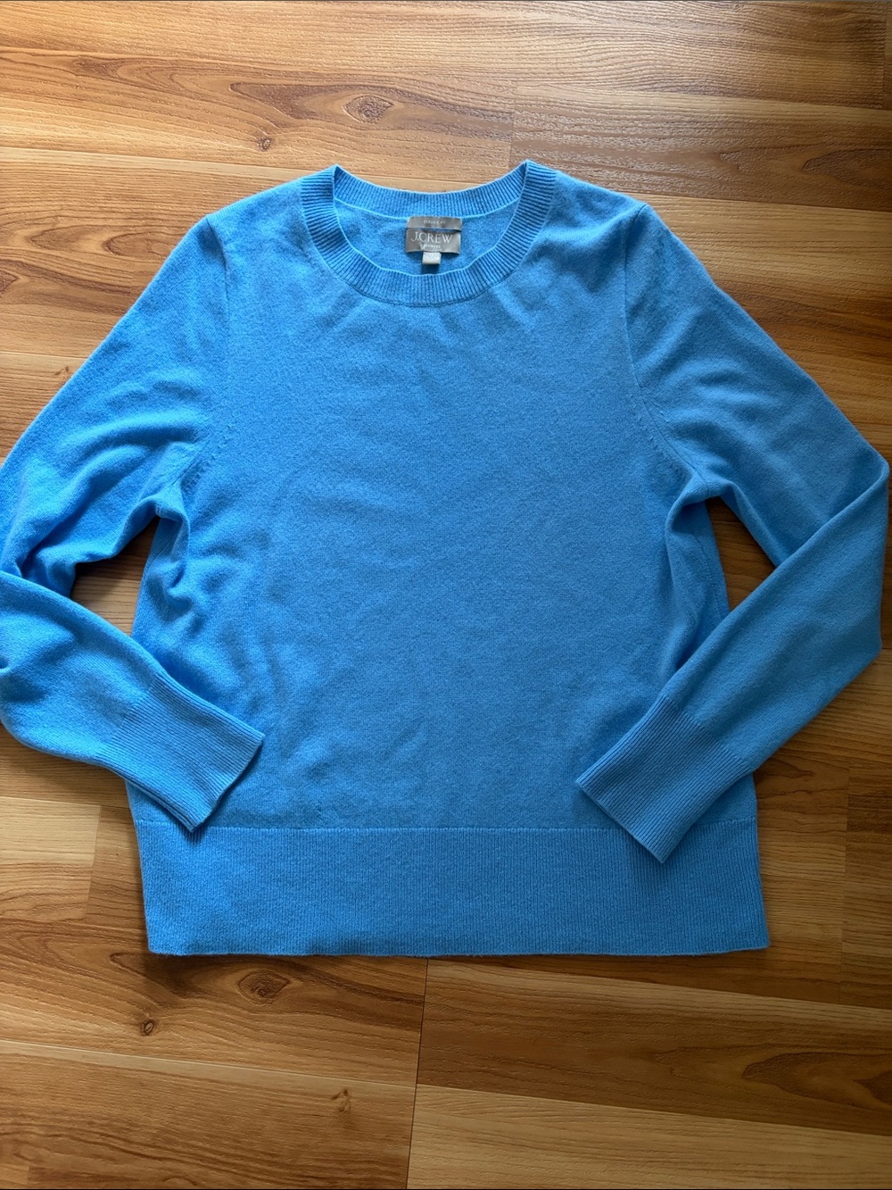 J Crew Women’s Cashmere Classic Fit Sweater Crewneck Hyacinth Blue - Picture 2 of 8